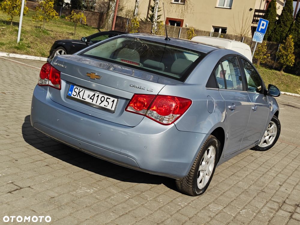 Chevrolet Cruze 2.0 LS - 1