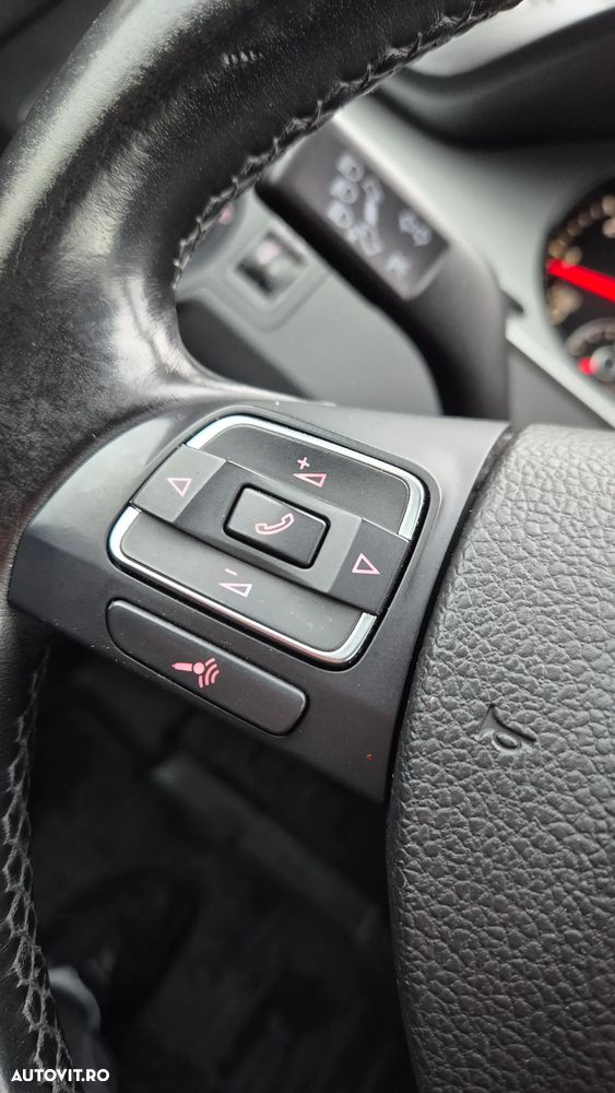 Volkswagen Passat Variant 1.4 TSI BlueMotion Technology Highline - 24