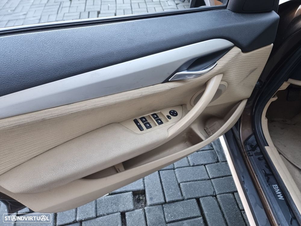 BMW X1 20 d sDrive - 19