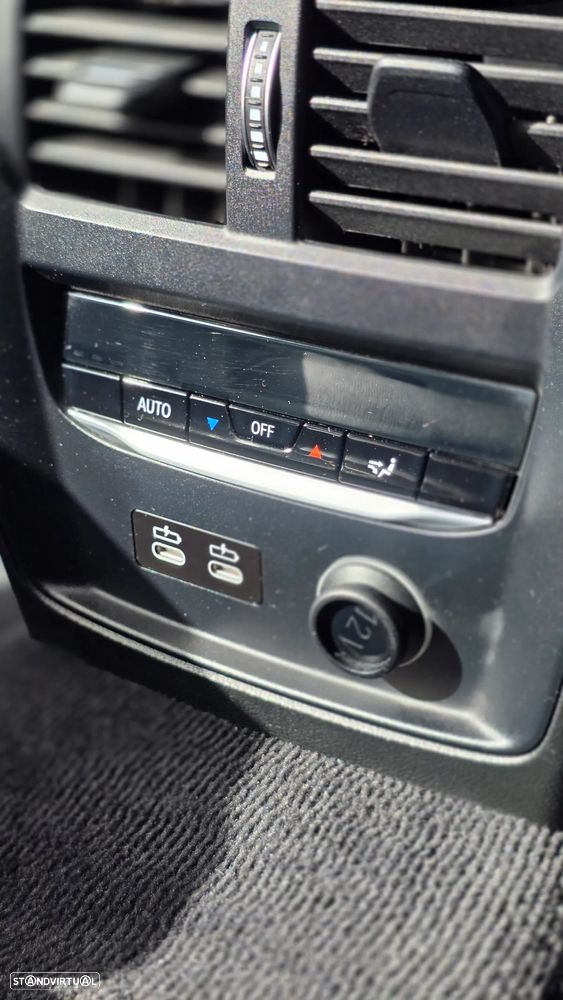 BMW 318 d Pack M Auto - 23