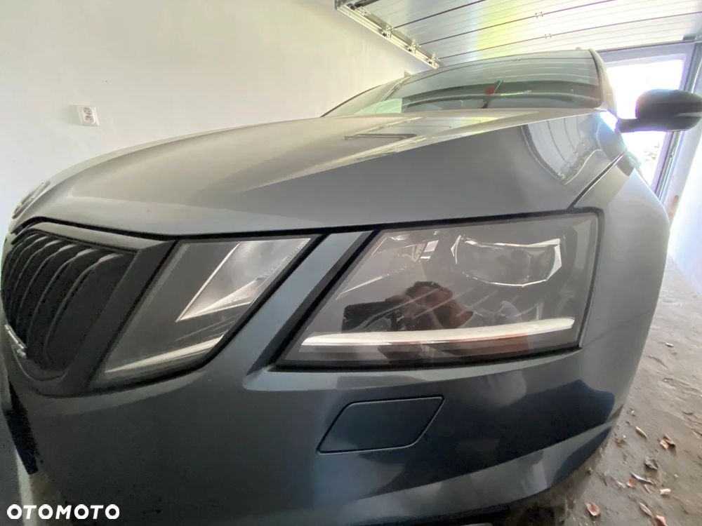 Skoda Octavia 2.0 TDI DSG RS - 14