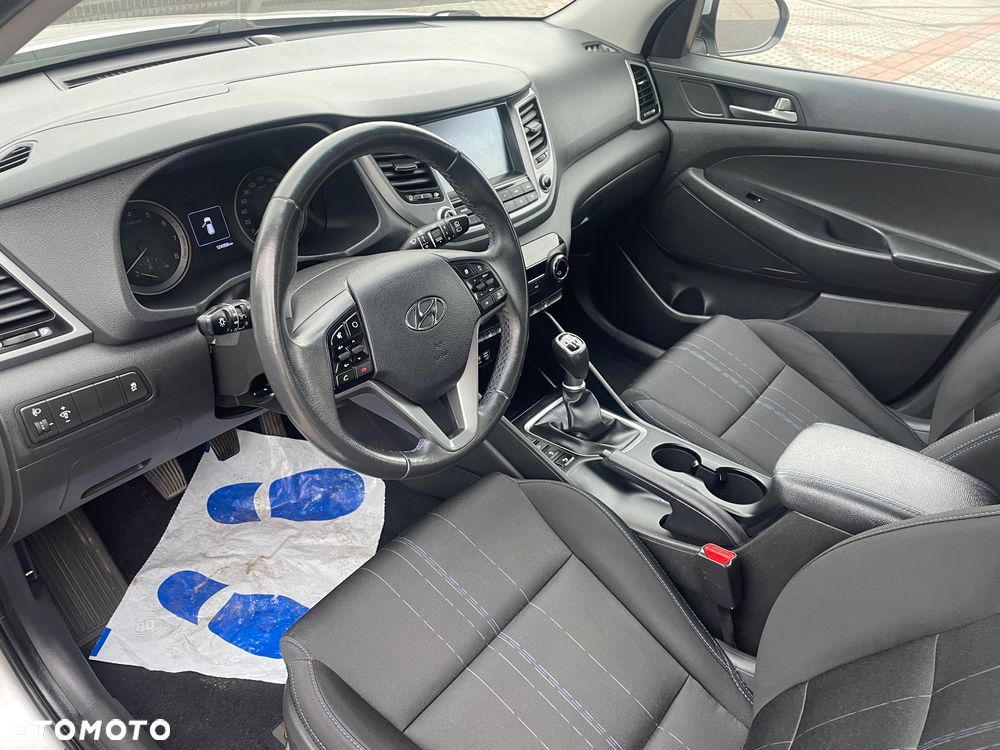 Hyundai Tucson blue 1.6 GDi 2WD Navi - 11