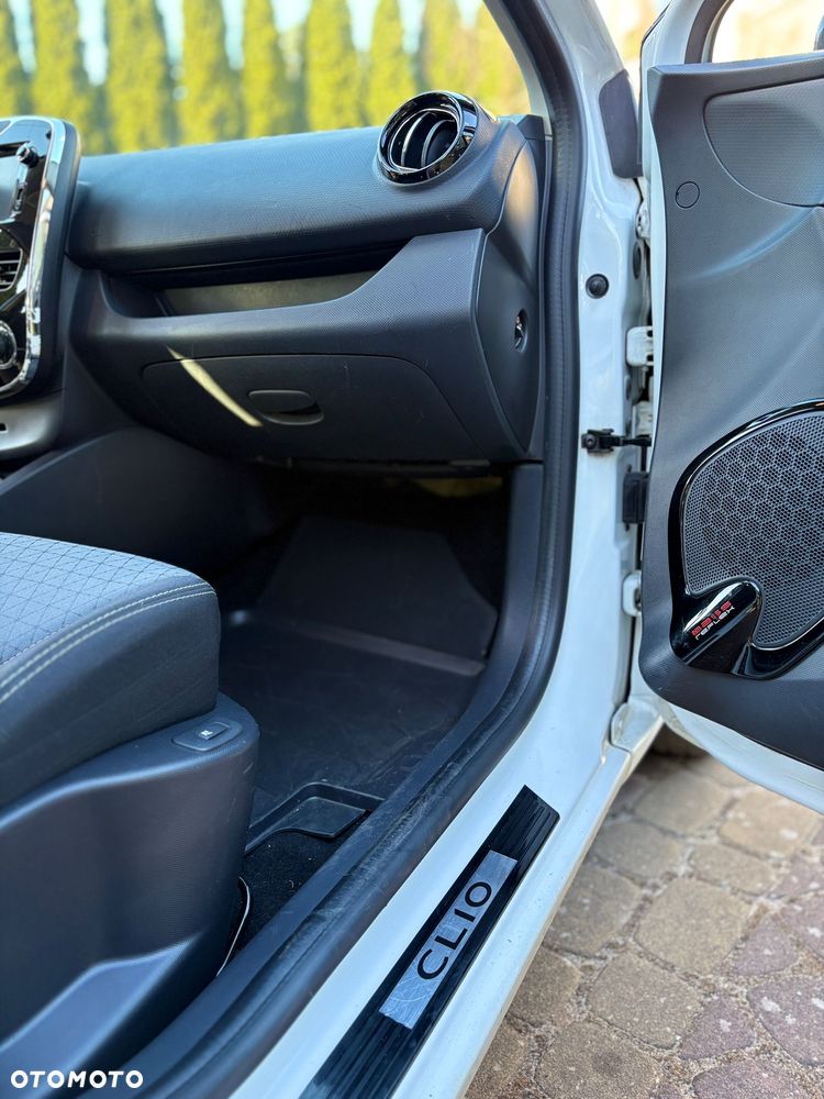 Renault Clio - 19
