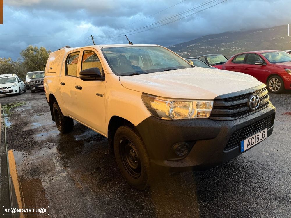 Toyota Hilux 2.4 D-4D 4WD CD Premium Edition - 4