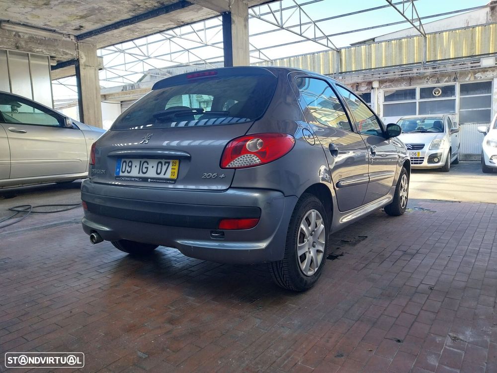 Peugeot 206+ 1.1 Trendy - 11