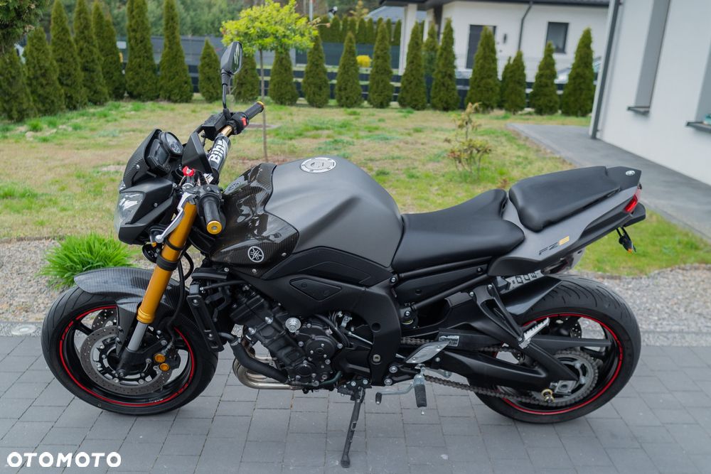 Yamaha FZ8 - 8