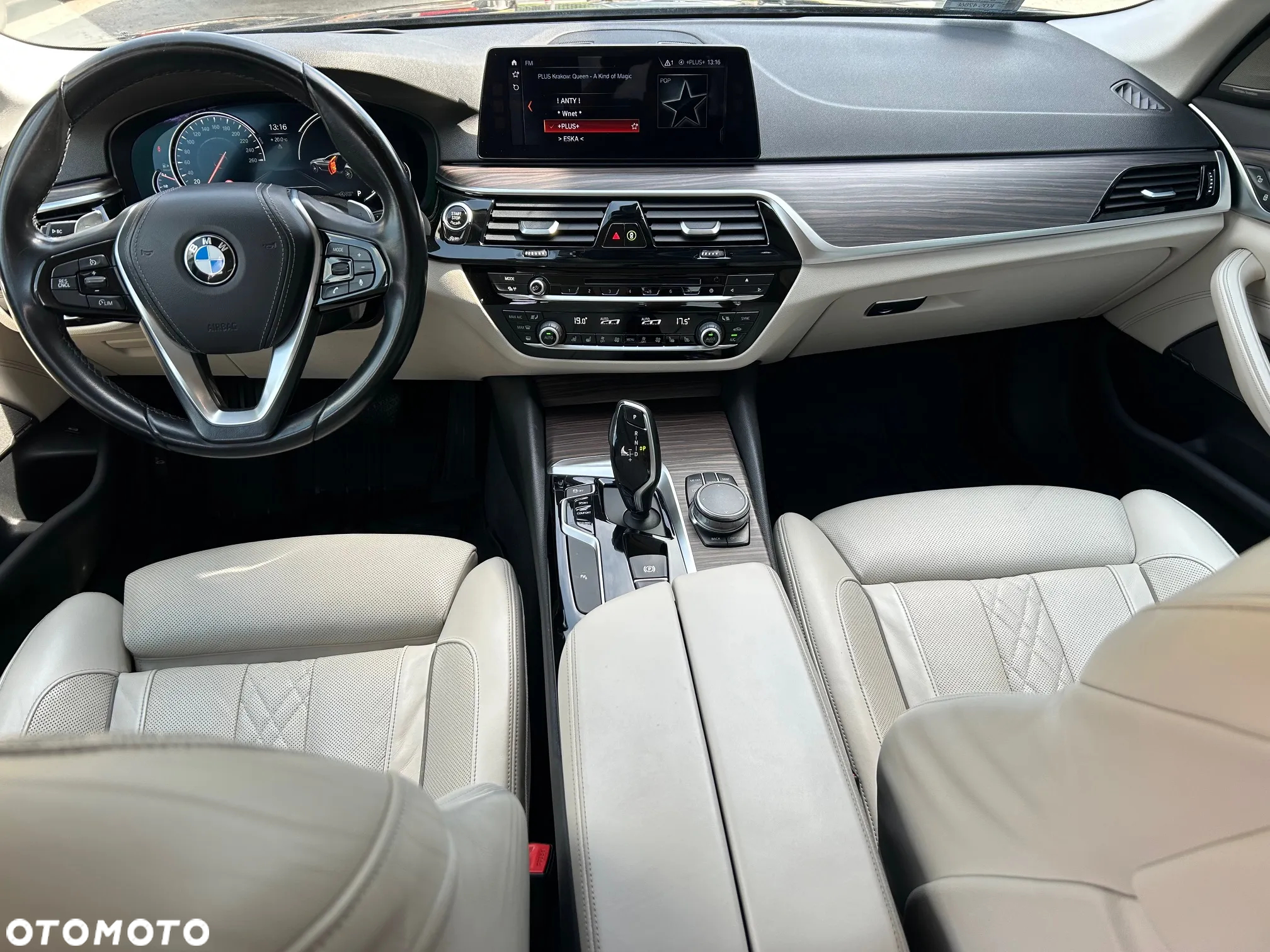 BMW Seria 5 530d Sport Line - 8
