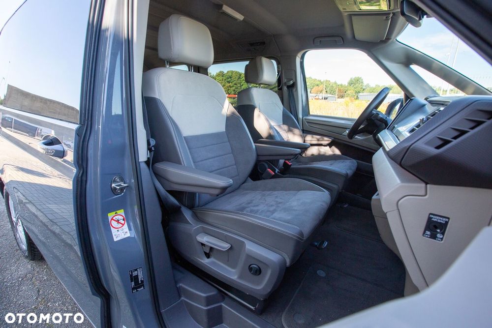 Volkswagen Multivan - 11