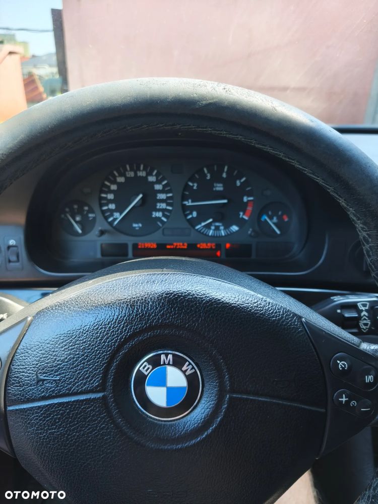 BMW Seria 5 - 11