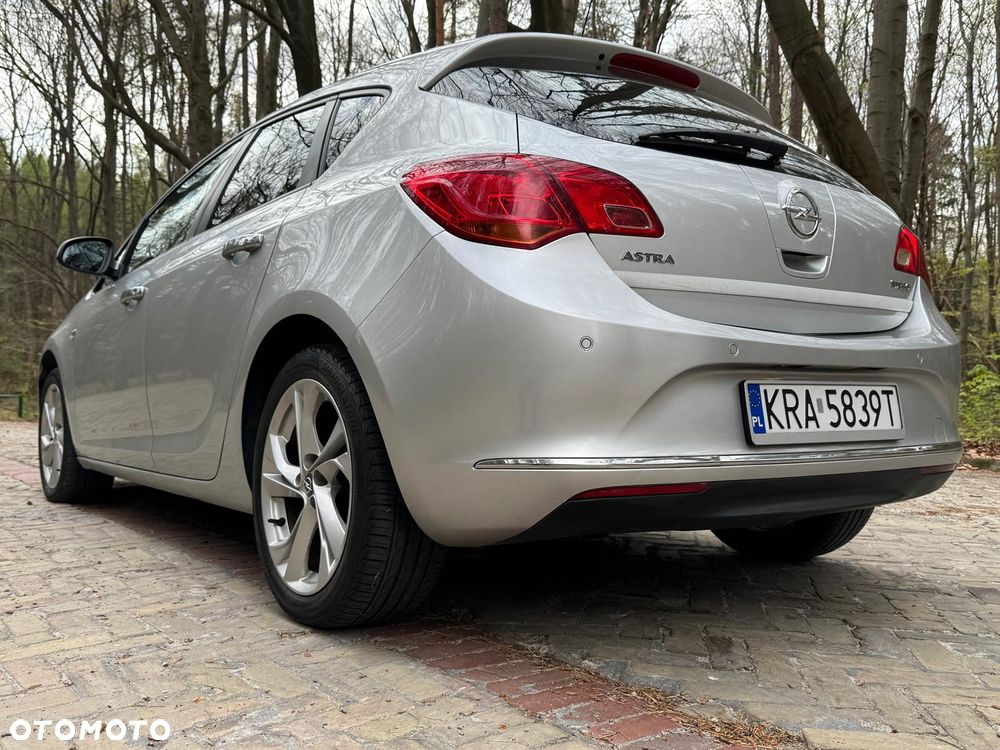 Opel Astra - 14