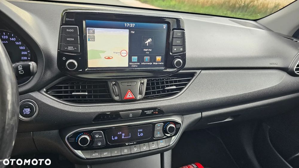 Hyundai i30 1.4 T-GDI Premiere Luxury DCT - 27