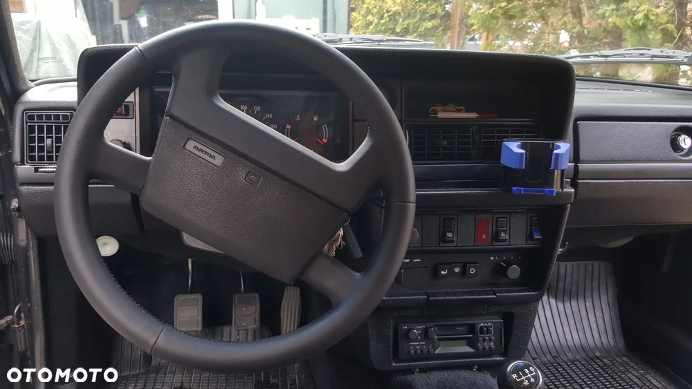 Volvo Seria 200 - 12