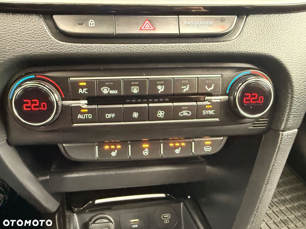 Kia Ceed 1.5 T-GDI Business Line - 25