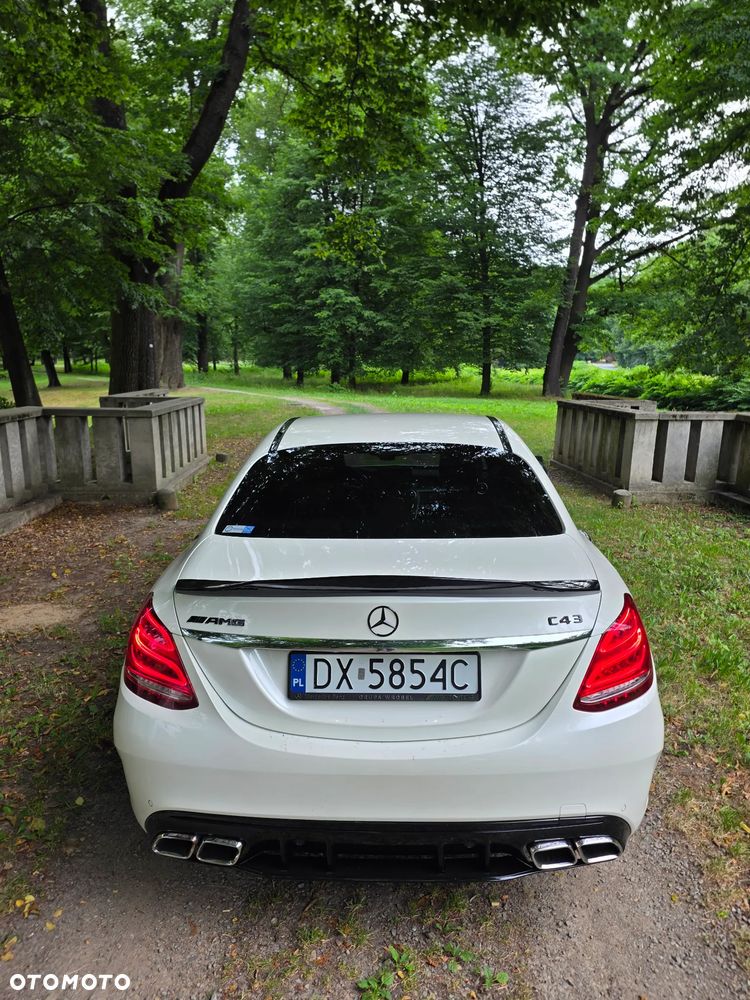 Mercedes-Benz Klasa C AMG 43 4Matic 9G-TRONIC - 12