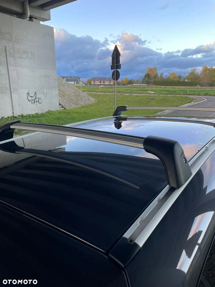 Ford Galaxy 2.0 Ghia - 7