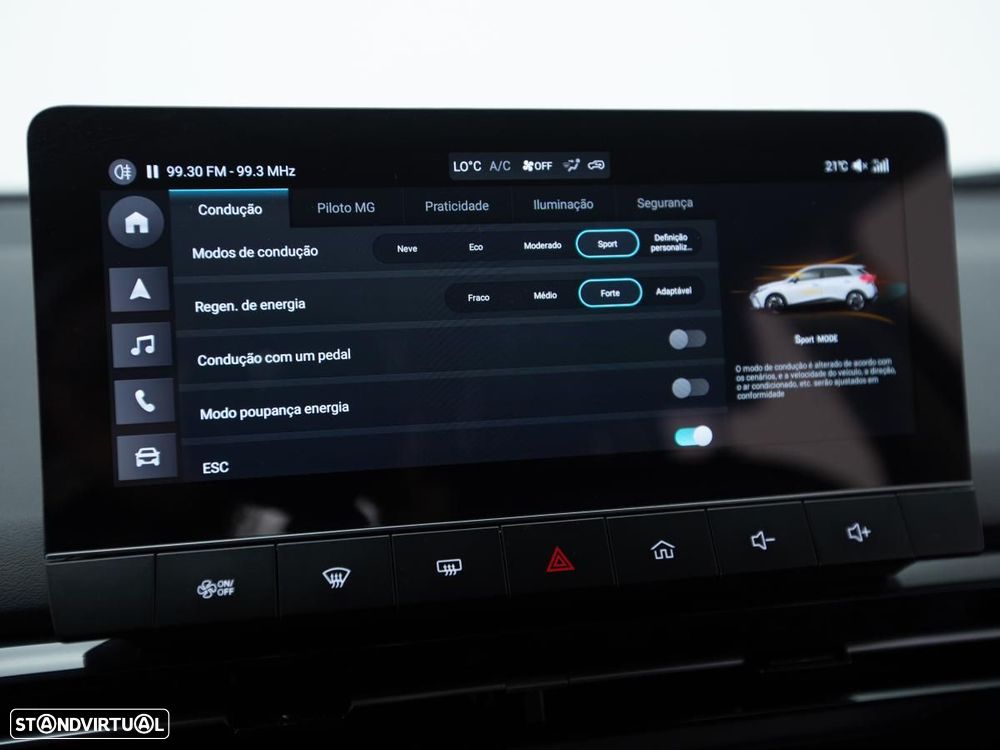 MG MG4 64 kWh Luxury - 28