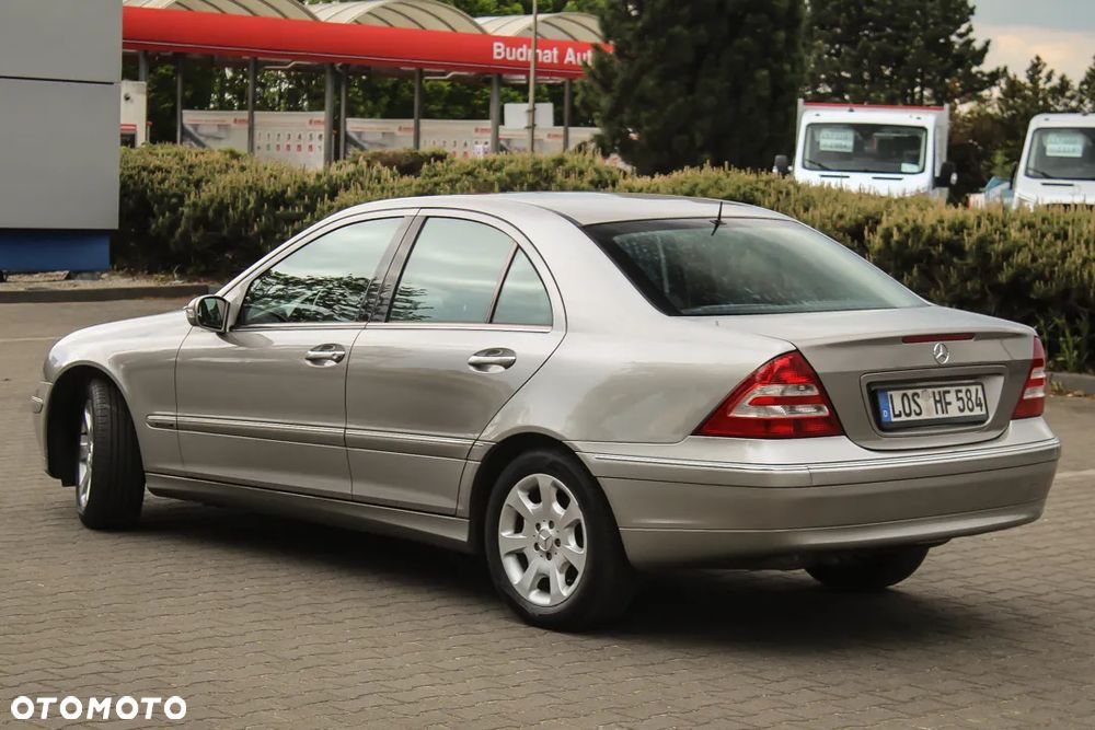 Mercedes-Benz Klasa C 180 Kompressor Automatik Elegance - 11