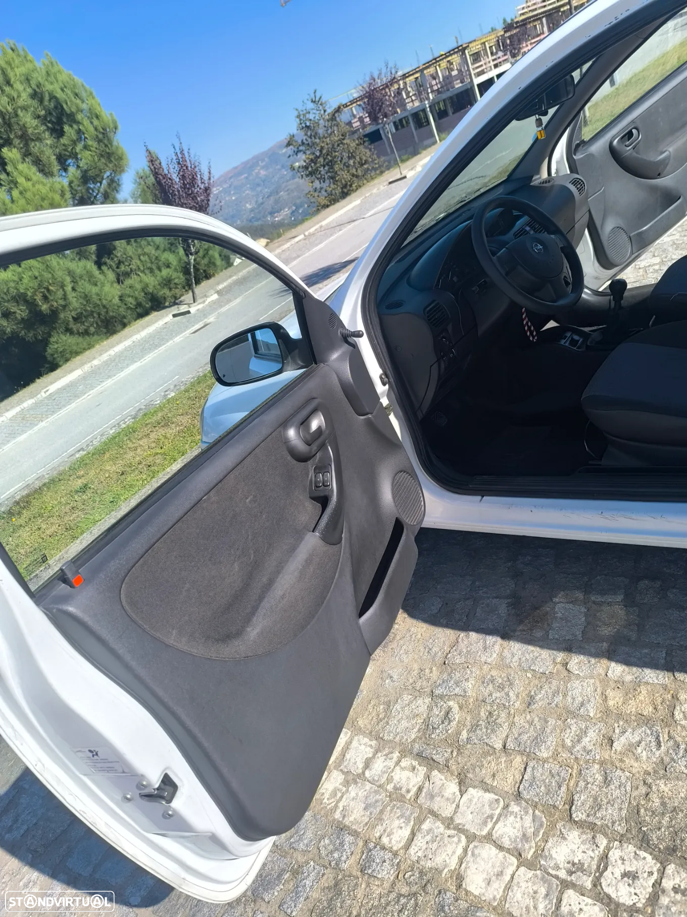 Opel Corsa 1.3 CDTi First - 10