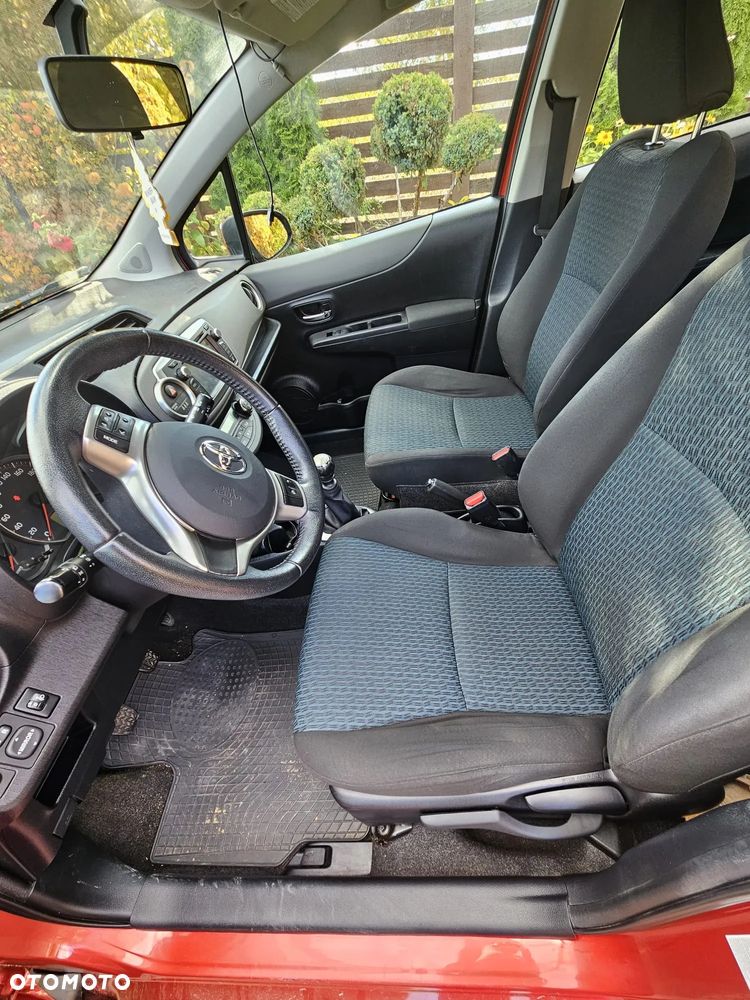 Toyota Yaris 1.33 Active - 4
