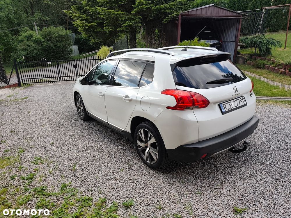 Peugeot 2008 1.6 e-HDi Allure S&S - 16