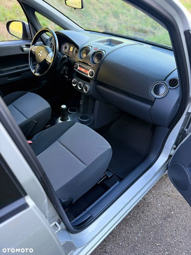 Mitsubishi Colt 1.3 Automatik Invite - 11
