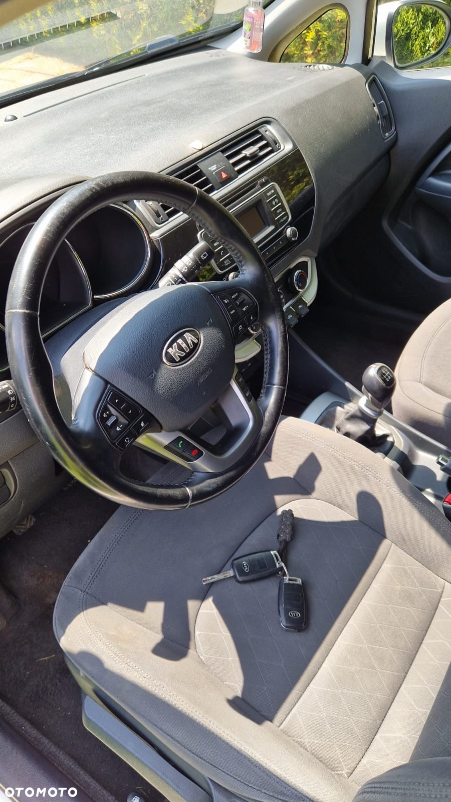 Kia Rio 1.4 Dream Team Edition - 13