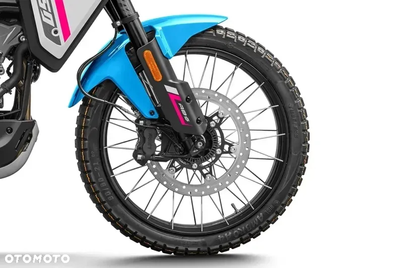 CFMoto MT - 8