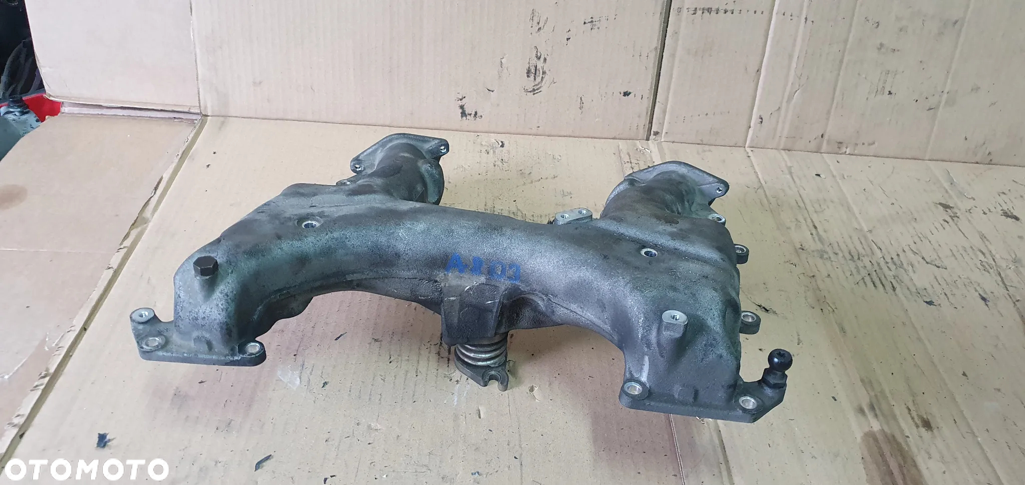 Kolektor ssący Audi A8 D3 4.2 TDI 057145770J - 3