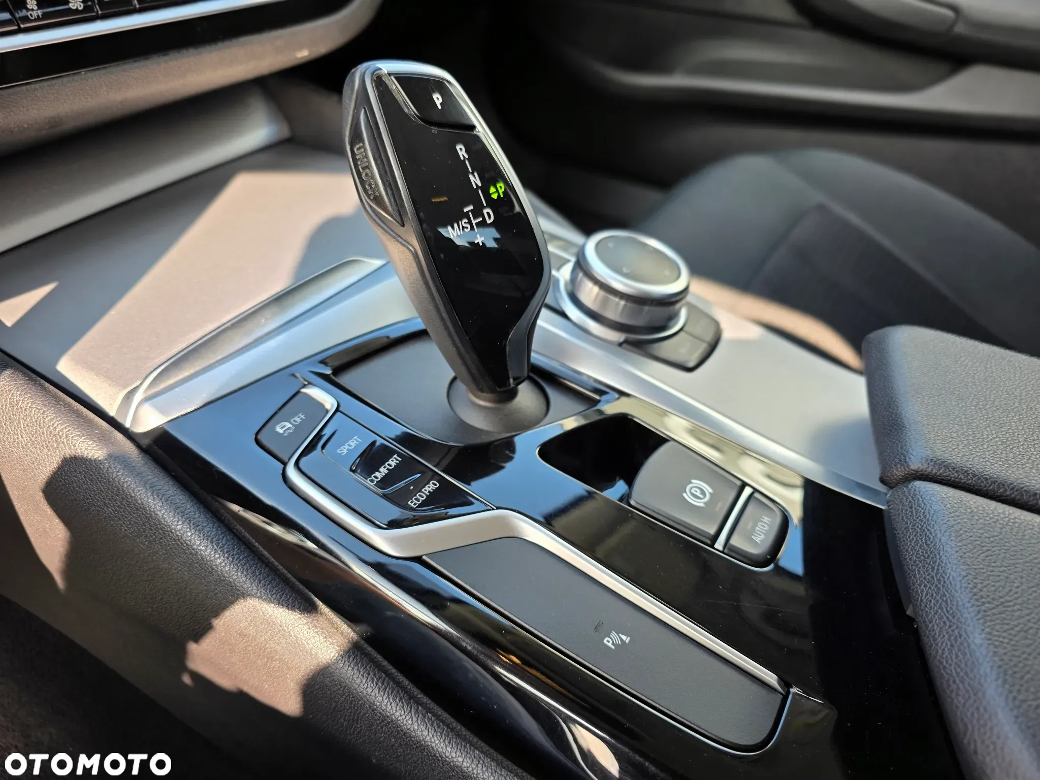BMW Seria 5 520i - 18