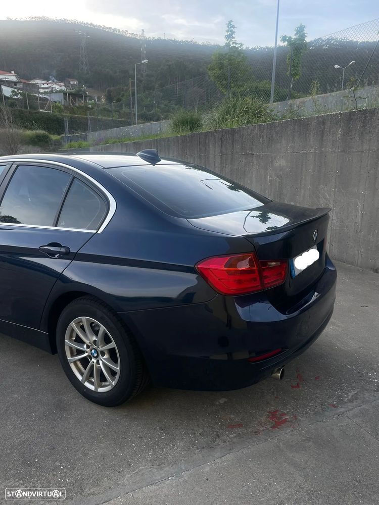 BMW 318 d - 4
