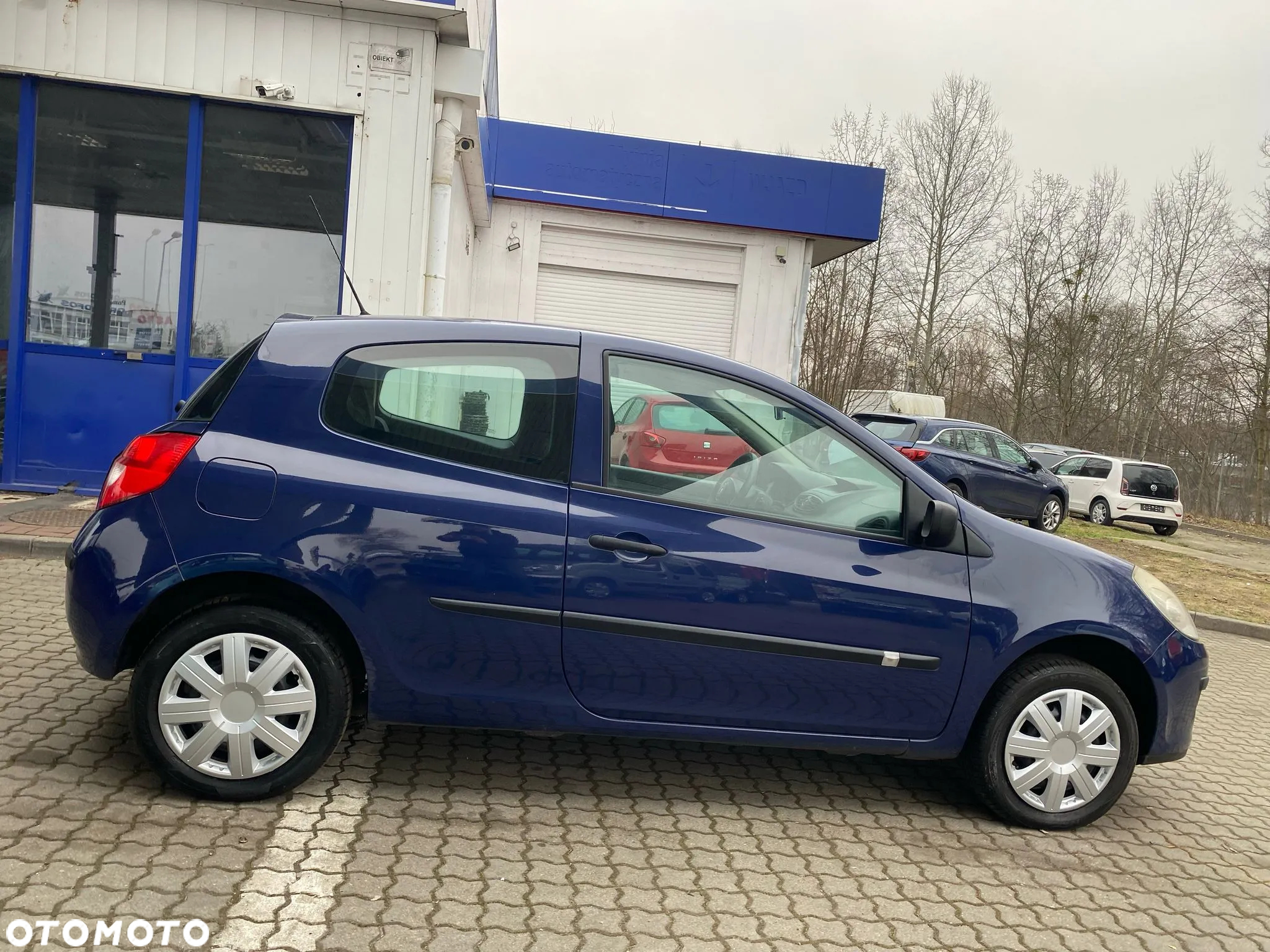 Renault Clio 1.2 16V Authentique - 8