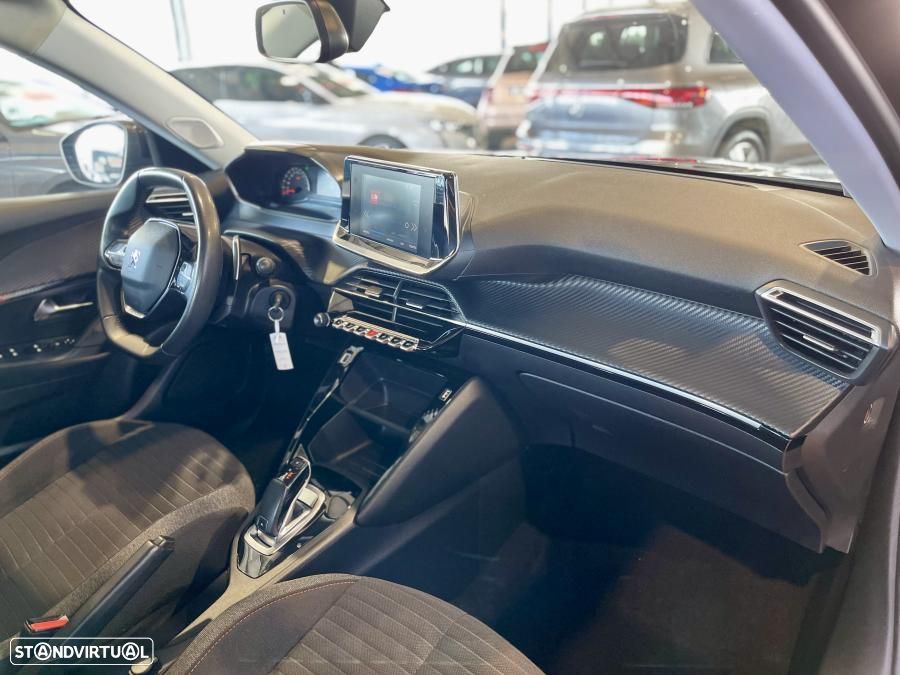 Peugeot 2008 1.2 PureTech Active Pack EAT8 - 29