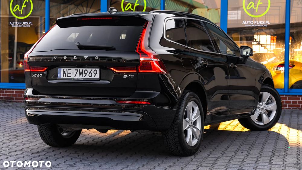 Volvo XC 60 B4 D AWD Core - 12
