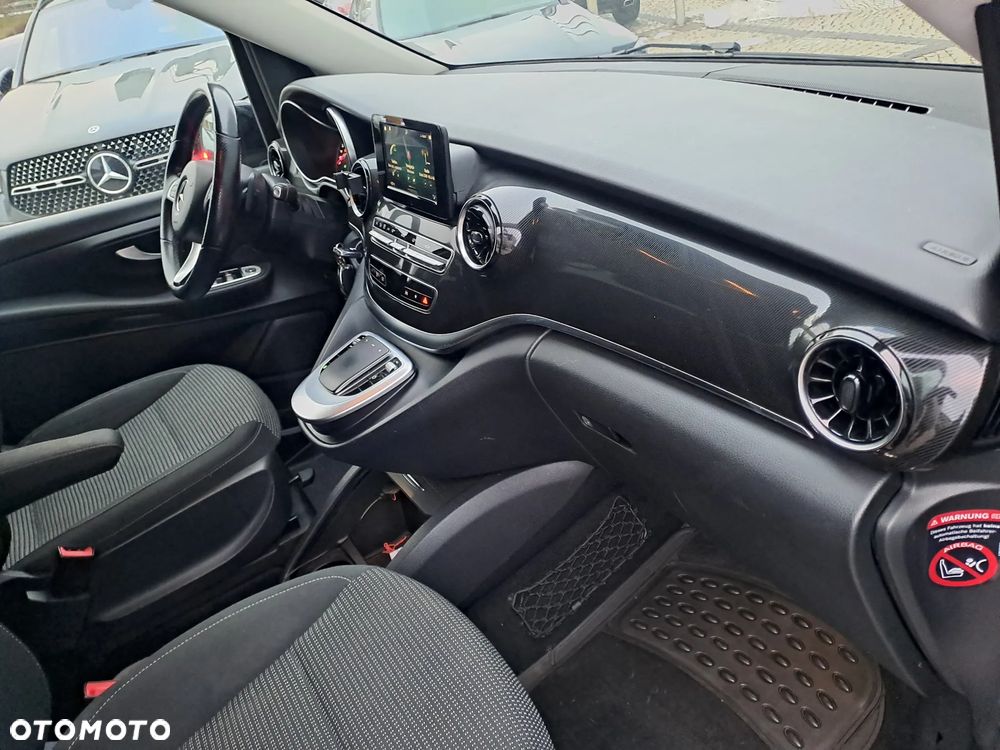 Mercedes-Benz Klasa V 220 d Avantgarde 9G-Tronic (d³ugi) - 17