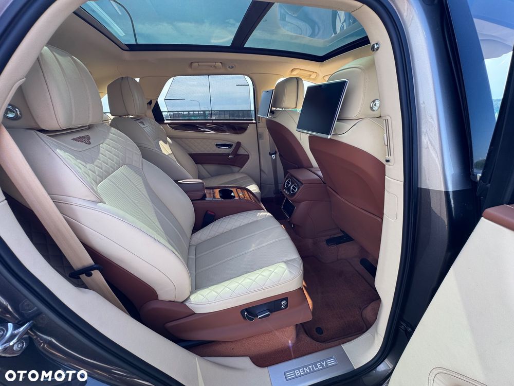 Bentley Bentayga W12 - 17