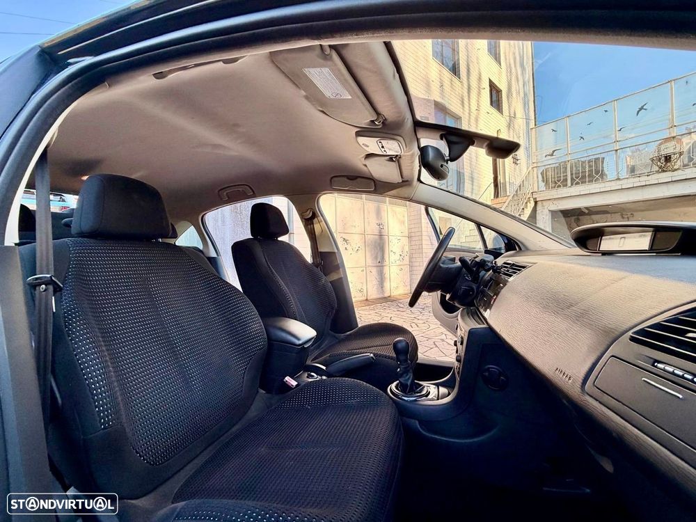 Citroën C4 1.4 16V SX RFM - 15