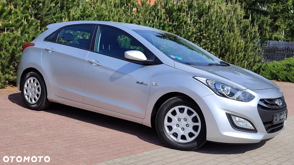 Hyundai i30 1.6 GDI Classic + - 22