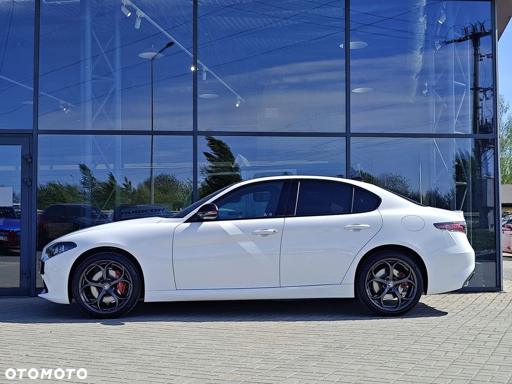 Alfa Romeo Giulia - 3