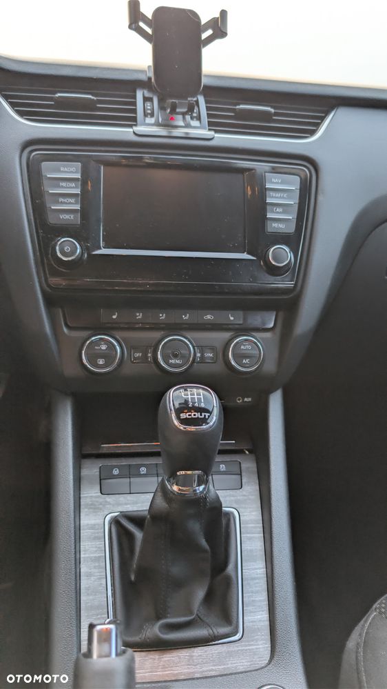 Skoda Octavia Scout 2.0 TDI 4x4 - 15