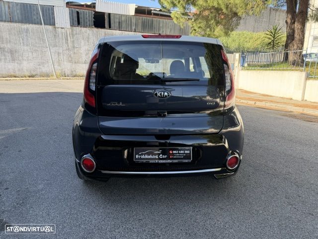 Kia Soul 1.6 CRDi TX - 6