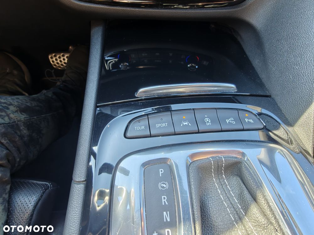 Opel Insignia 2.0 BiTurbo D 4x4 Automatik GSI - 25