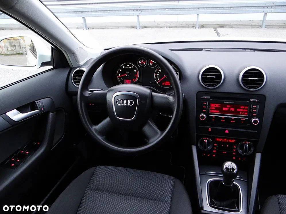 Audi A3 Sportback 1.6 Ambition - 5