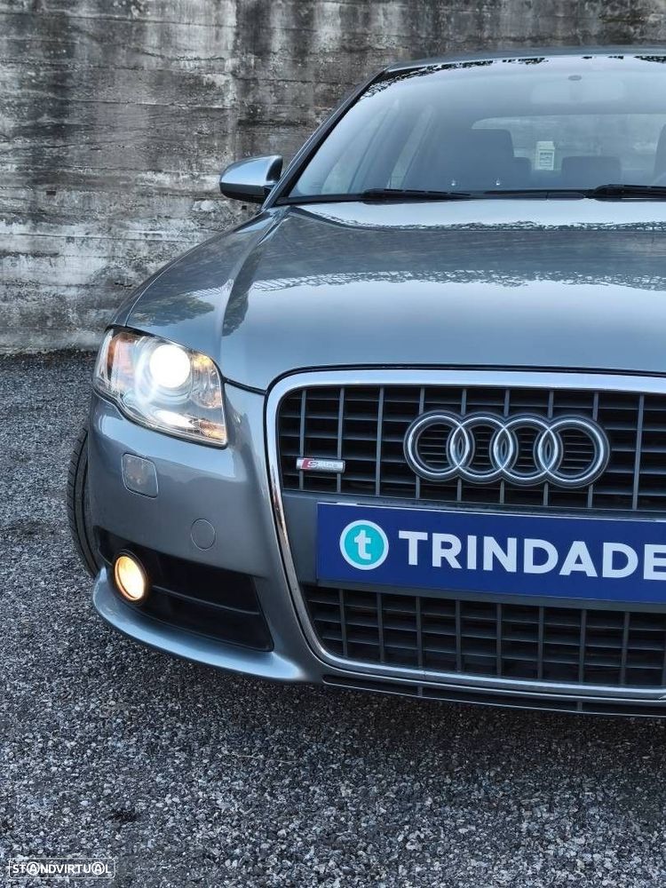 Audi A4 2.0 TDI S-line - 12
