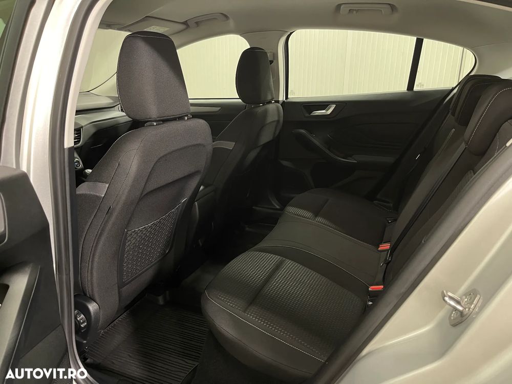 Ford Focus 1.5 EcoBlue Connected - 10