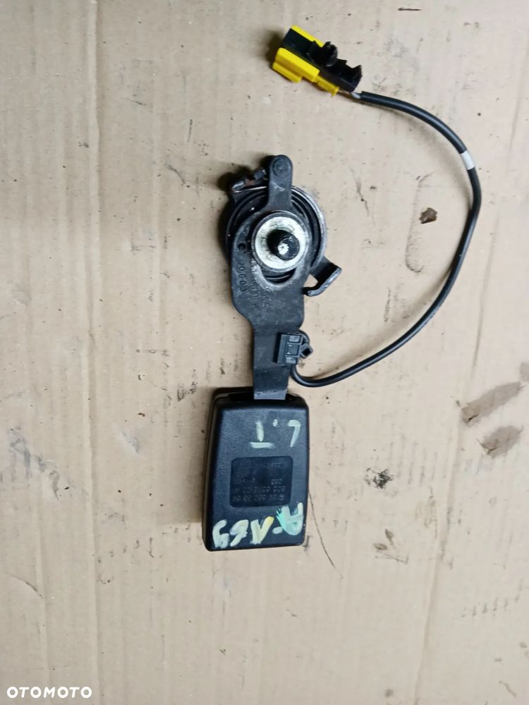 Zapinka pasa lewy tył tylna lewa Mercedes W169 1698603669 - 1