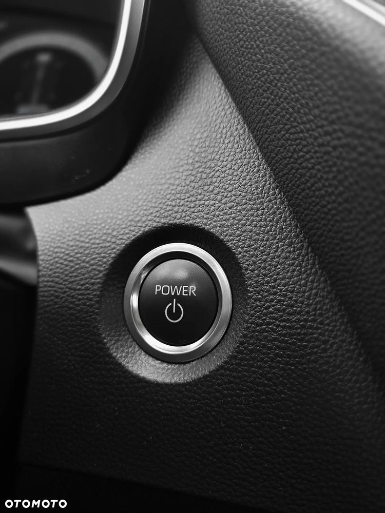 Toyota Corolla 1.8 Hybrid Comfort - 24
