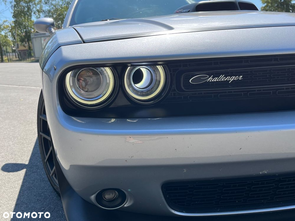 Dodge Challenger 6.4 Scat Pack - 9