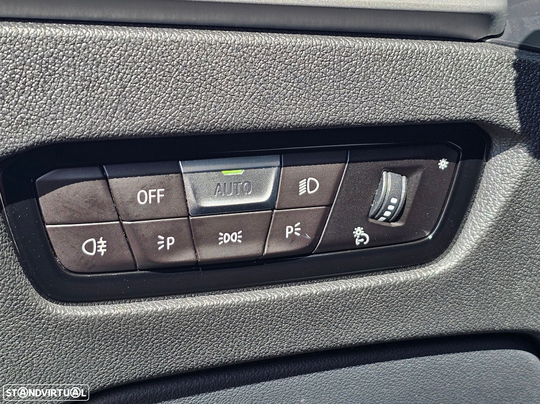 BMW 318 d Touring Auto - 15