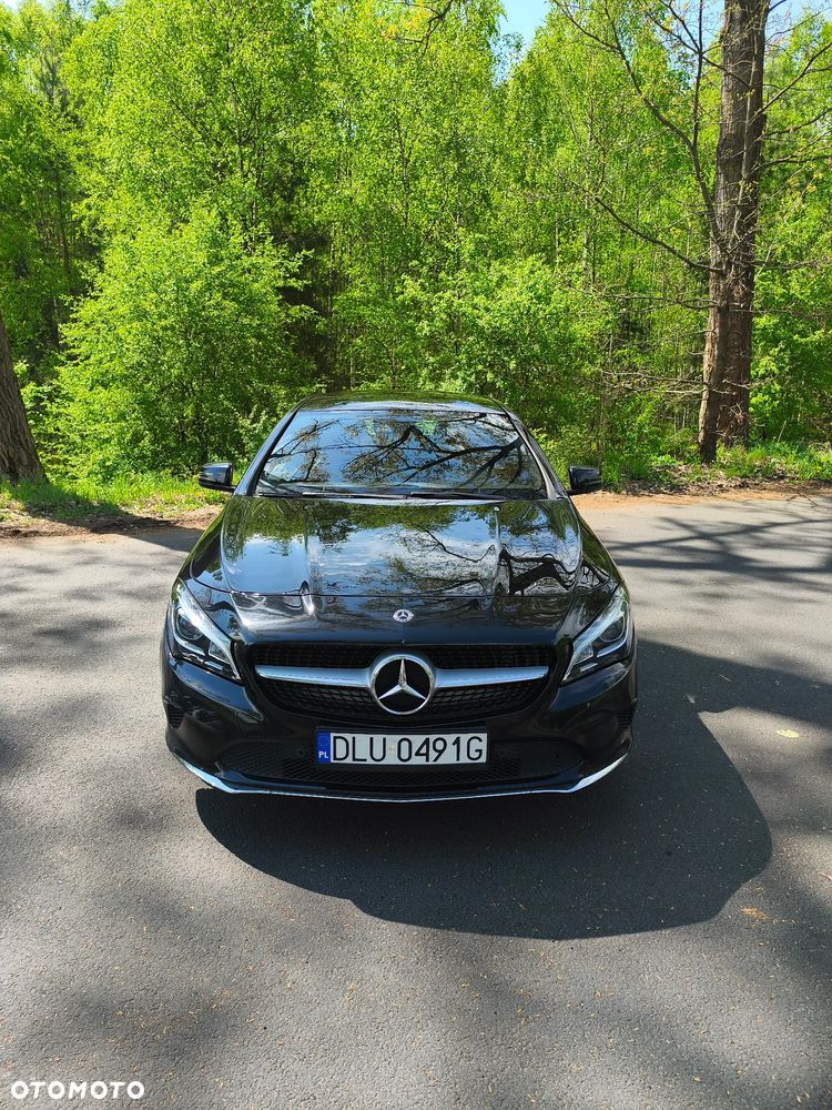 Mercedes-Benz CLA 180 AMG Line - 14