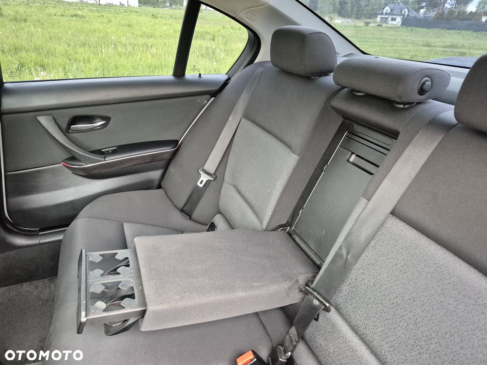 BMW Seria 3 - 25